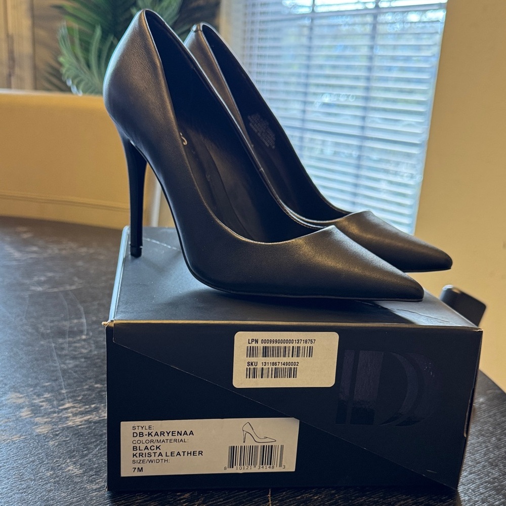 D' Amelio Brand Karyenaa Black Leather Heels